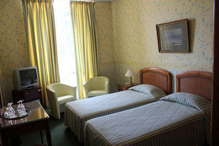 Hotel Aiglon Menton Quarto foto