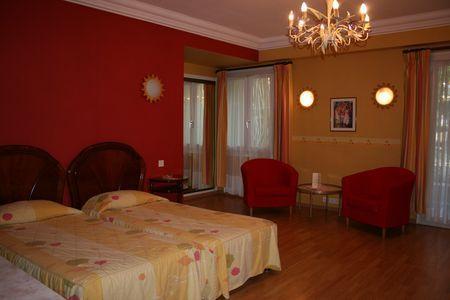 Hotel Aiglon Menton Quarto foto